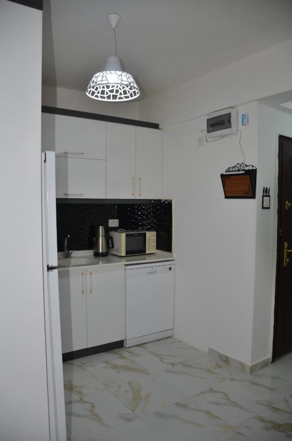 Appartement Cosy Et Tout Equipe Au Coeur D'أنطاليا المظهر الخارجي الصورة